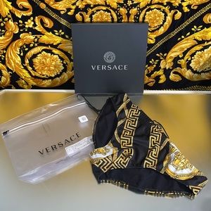 VERSACE SWIMSUIT ICONIC LA GRECA & MEDUSA PRINT MEN’S SIZE ITALY 5 NEW WITH TAGS